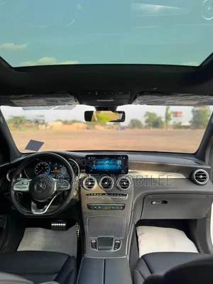 Mercedes-Benz GLC-Class 2021 Silver