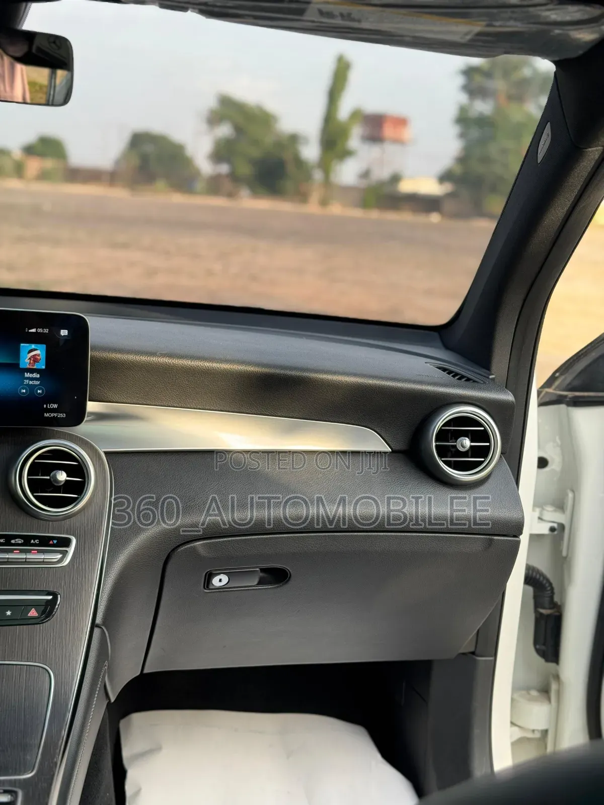 Mercedes-Benz GLC-Class 2021 Silver