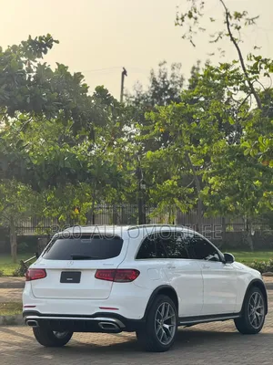 Mercedes-Benz GLC-Class 2021 Silver
