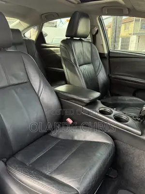 Toyota Avalon XLE Premium Sedan FWD (3.5L 6cyl 6A) 2013 White