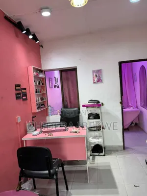 Shop Space, Nail Tech, Hair Stylist for Rent