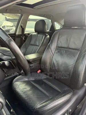 Toyota Avalon XLE Premium Sedan FWD (3.5L 6cyl 6A) 2013 White