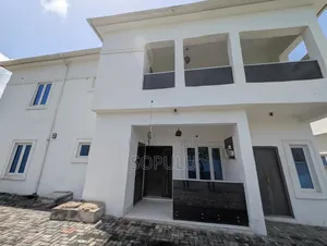 6bdrm Apartment in Seaside Estate, Badore for sale