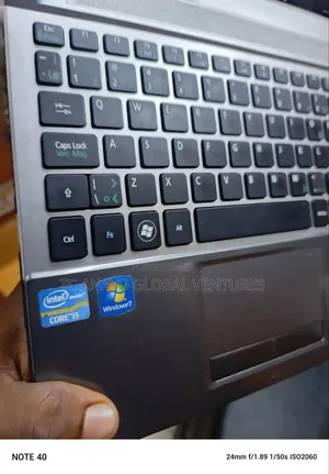 Laptop Acer Aspire V3-575TG 8GB Intel Core i5 HDD 320GB