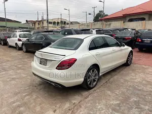 Mercedes-Benz C300 2016 Black