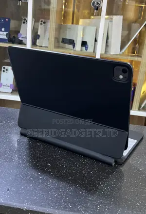 Apple iPad Pro 13 (2025) 256 GB Gray