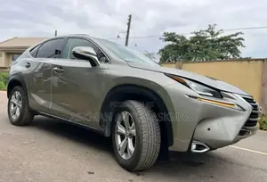 Lexus NX 200t FWD 2017