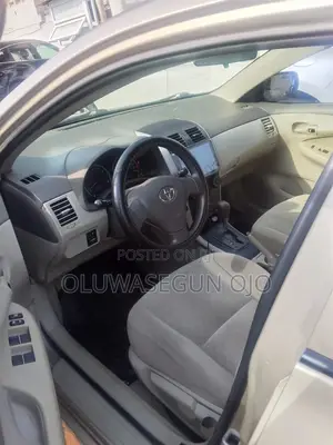 Toyota Corolla 2009 Gold