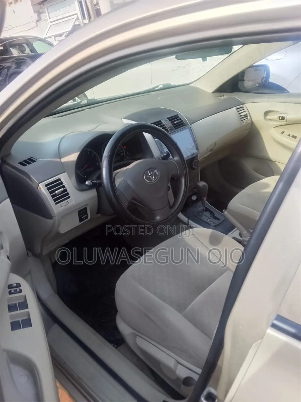 Toyota Corolla 2009 Gold