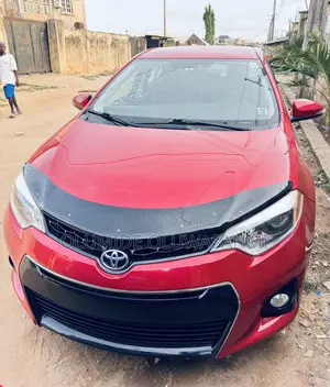 Toyota Corolla S 4dr Sedan (1.8L 4cyl CVT) 2014 Red