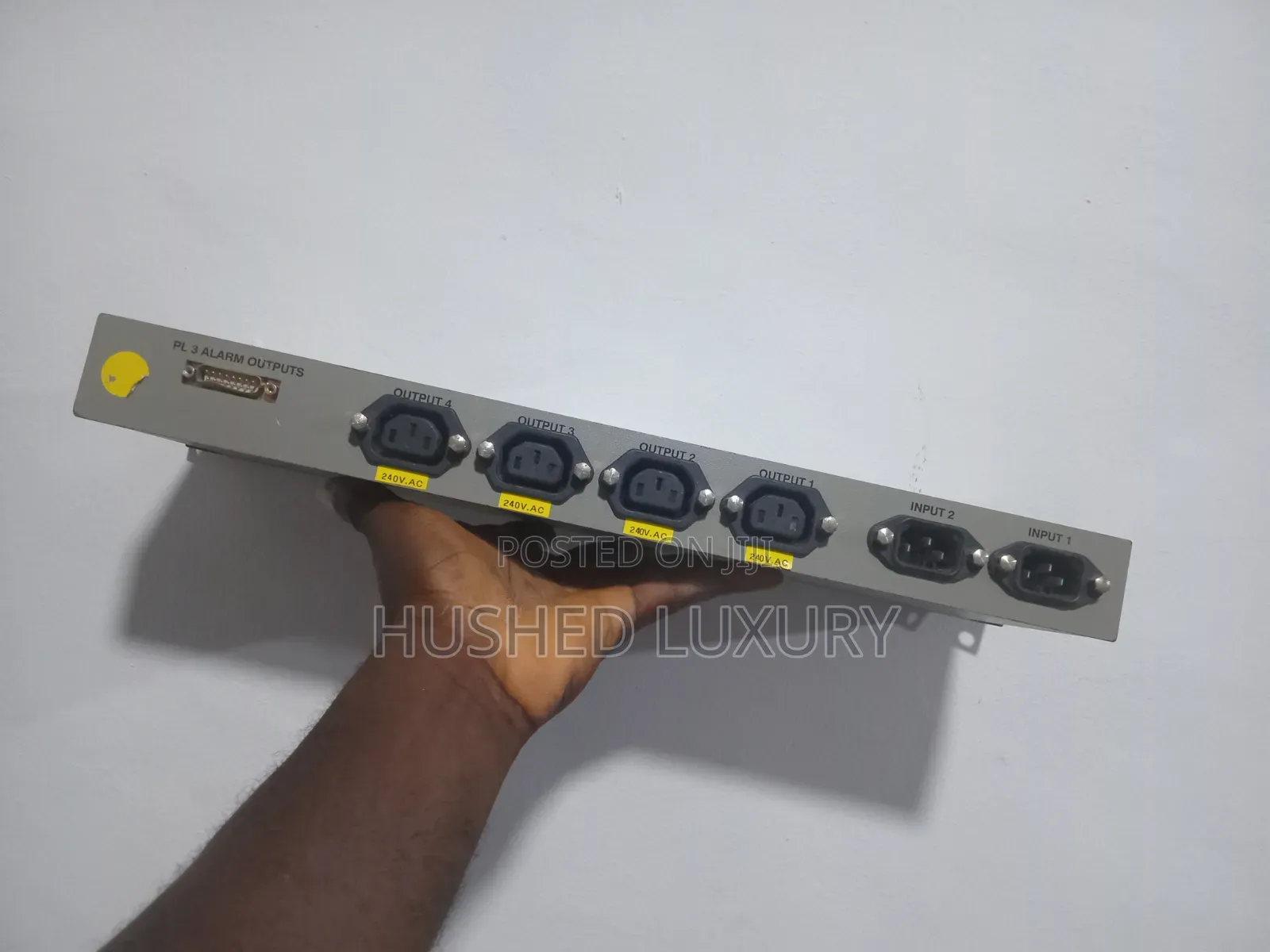 Dual Ups Controller for Servers and Computer
