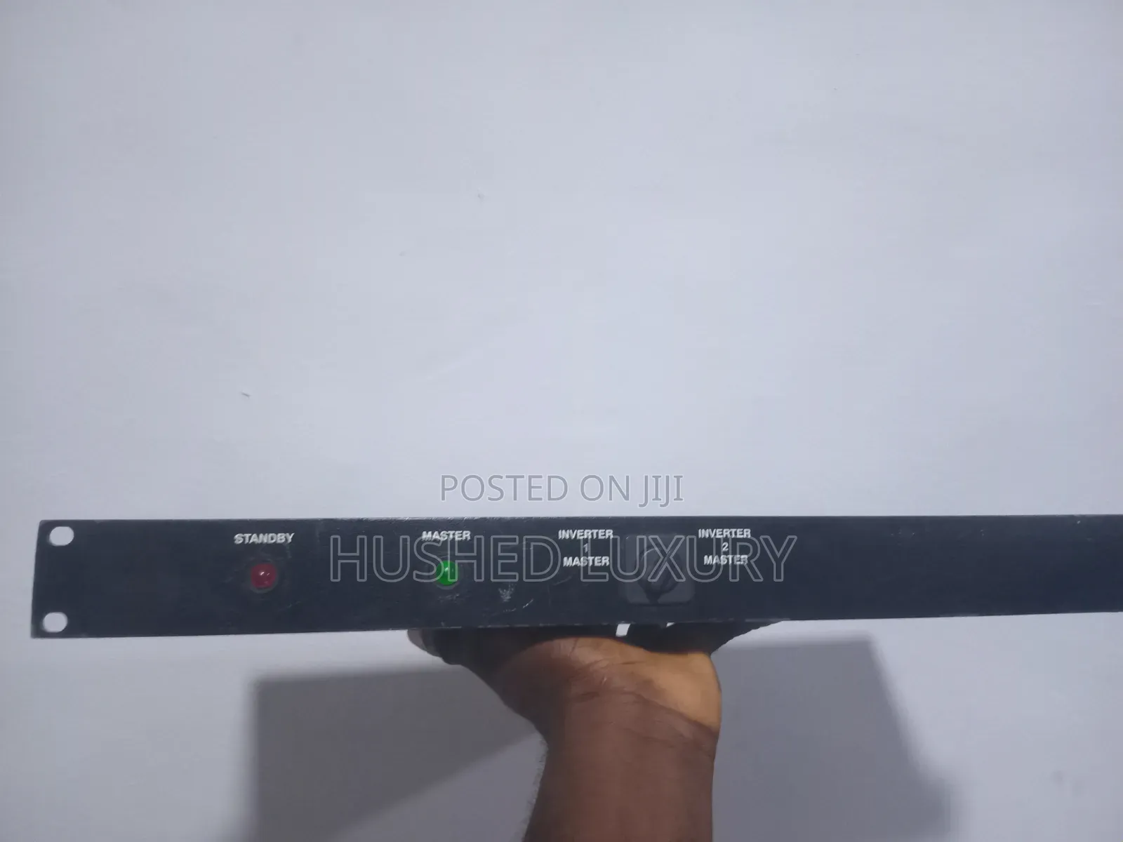 Dual Ups Controller for Servers and Computer