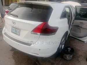 Toyota Venza Limited 2015 White