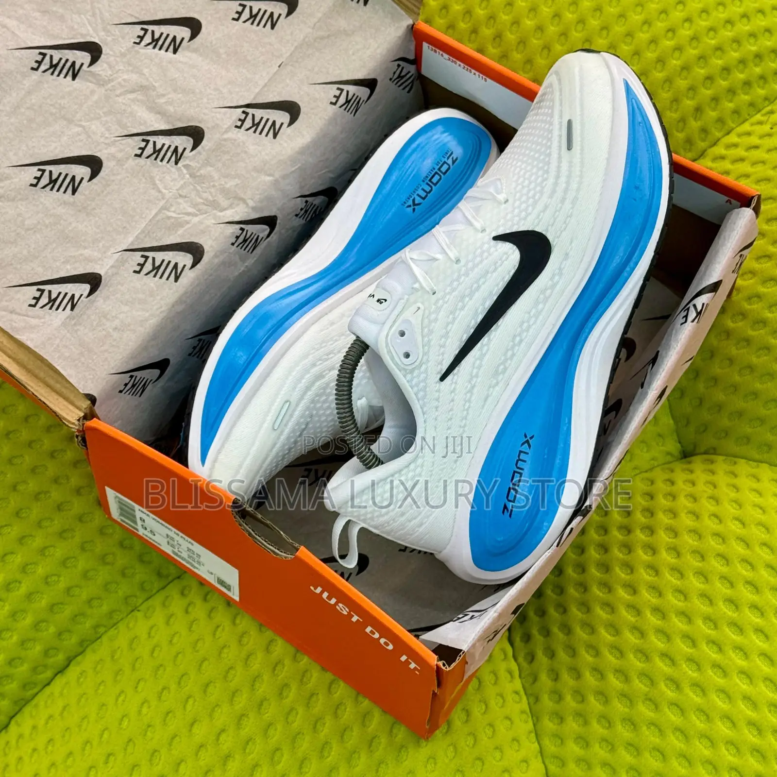Nike Vomero 18 Plus Luxury Men Sneakers-Comfortable, Durable Stylish