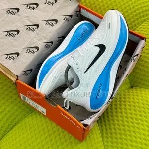 Nike Vomero 18 Plus Luxury Men Sneakers-Comfortable, Durable Stylish
