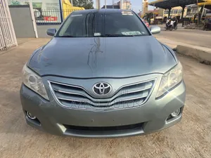 Toyota Camry LE 4dr Sedan (2.5L 4cyl 6A) 2011 Green