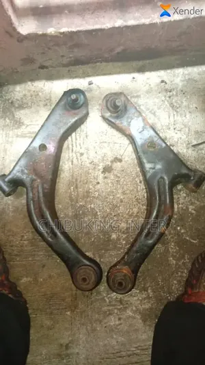 Front Low Arm Ford Escape 05