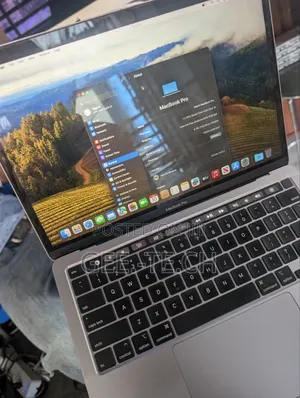 Laptop Apple MacBook Pro 2020 8GB Intel Core i5 SSD 256GB
