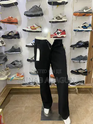 Luxury Quality Black Baggy Jeans Available Now