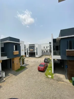 4bdrm Duplex in Lekki Palm City, Ado / Ajah for sale