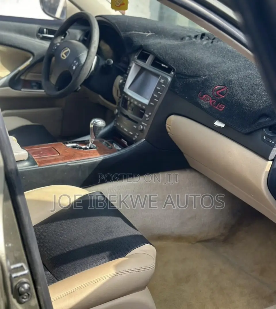 Lexus IS 250 2010 Silver