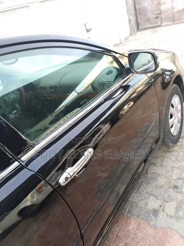 Toyota Avensis 2005 Black