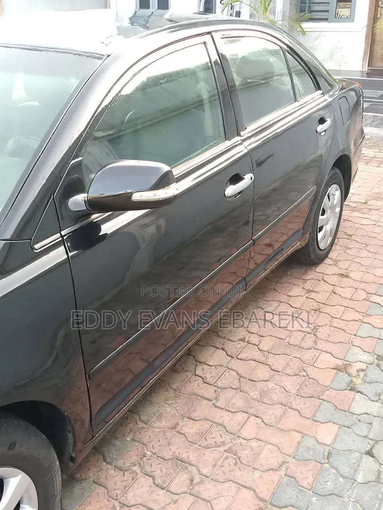 Toyota Avensis 2005 Black