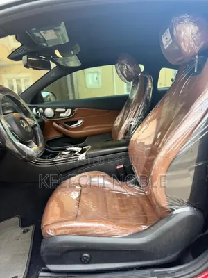 Mercedes-Benz C300 Base Coupe RWD (2.0L 4cyl 7A) 2017 Red