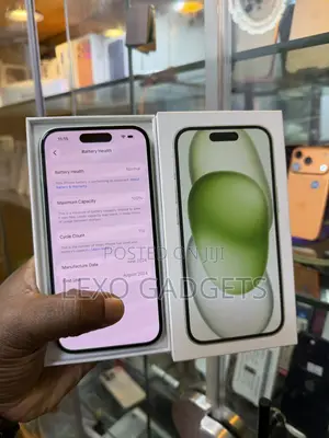 Apple iPhone 15 128 GB Green