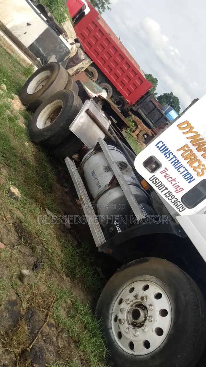 Ch Truck Tractor Head