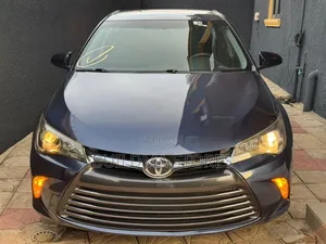 Toyota Camry XLE 4dr Sedan (2.5L 4cyl 6A) 2016 Blue