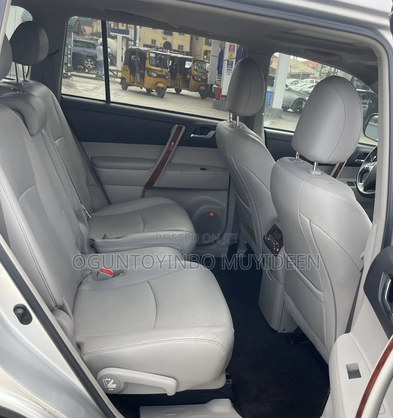 Toyota Highlander 2012 Silver