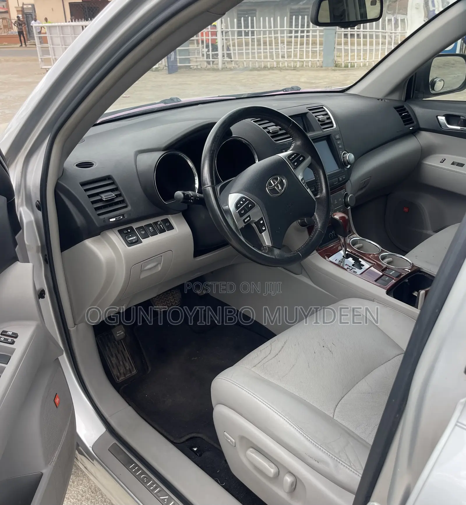Toyota Highlander 2012 Silver