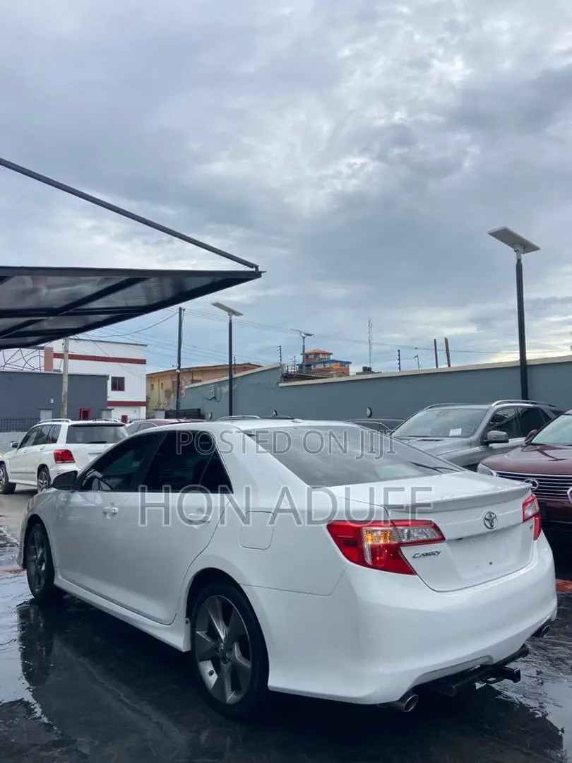 Toyota Camry 2012 White