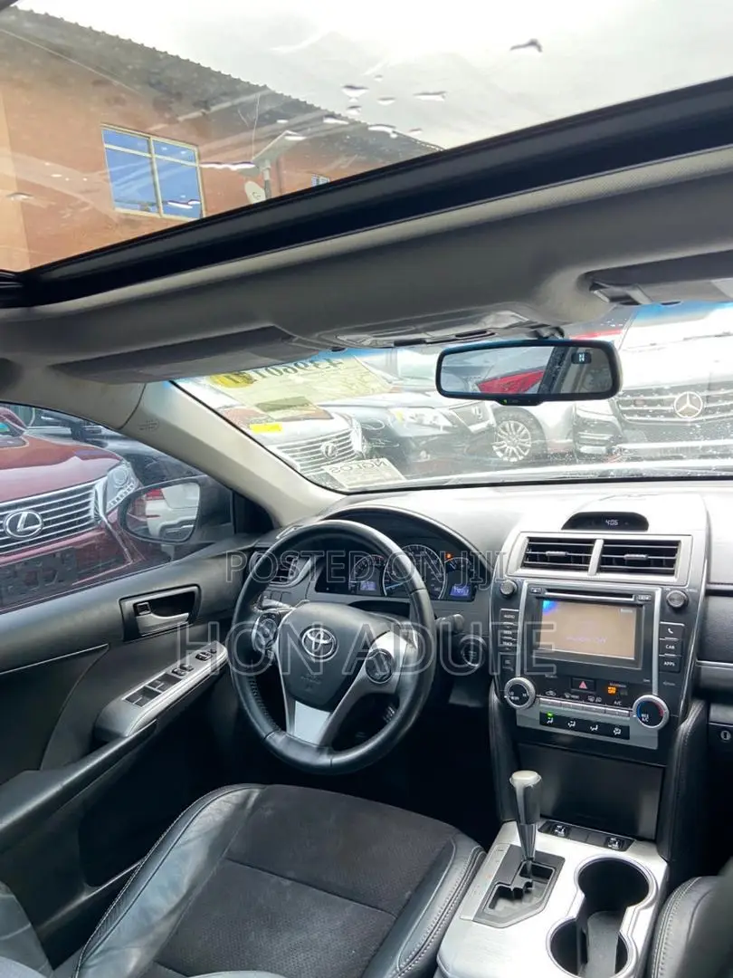 Toyota Camry 2012 White