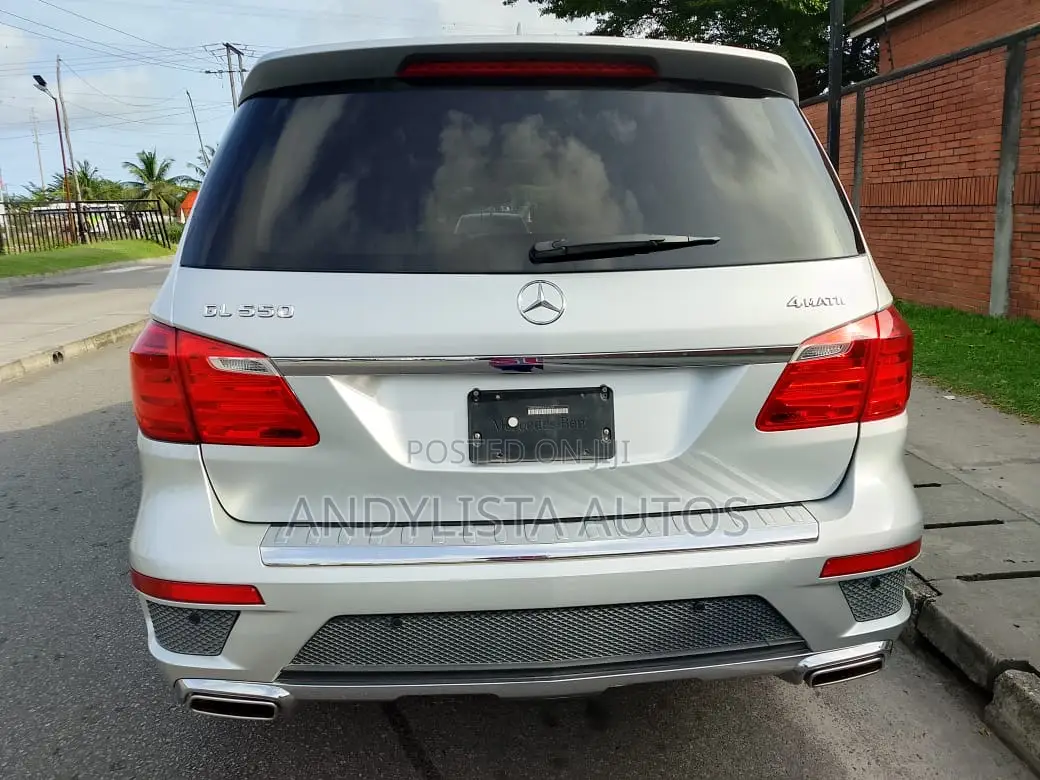 Mercedes-Benz GL-Class 550 2016 Silver
