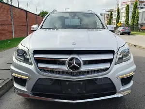 Mercedes-Benz GL-Class 550 2016 Silver