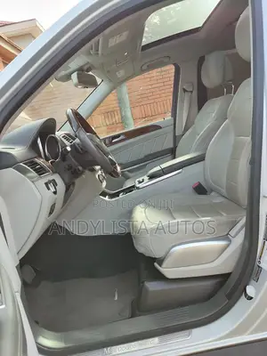 Mercedes-Benz GL-Class 550 2016 Silver