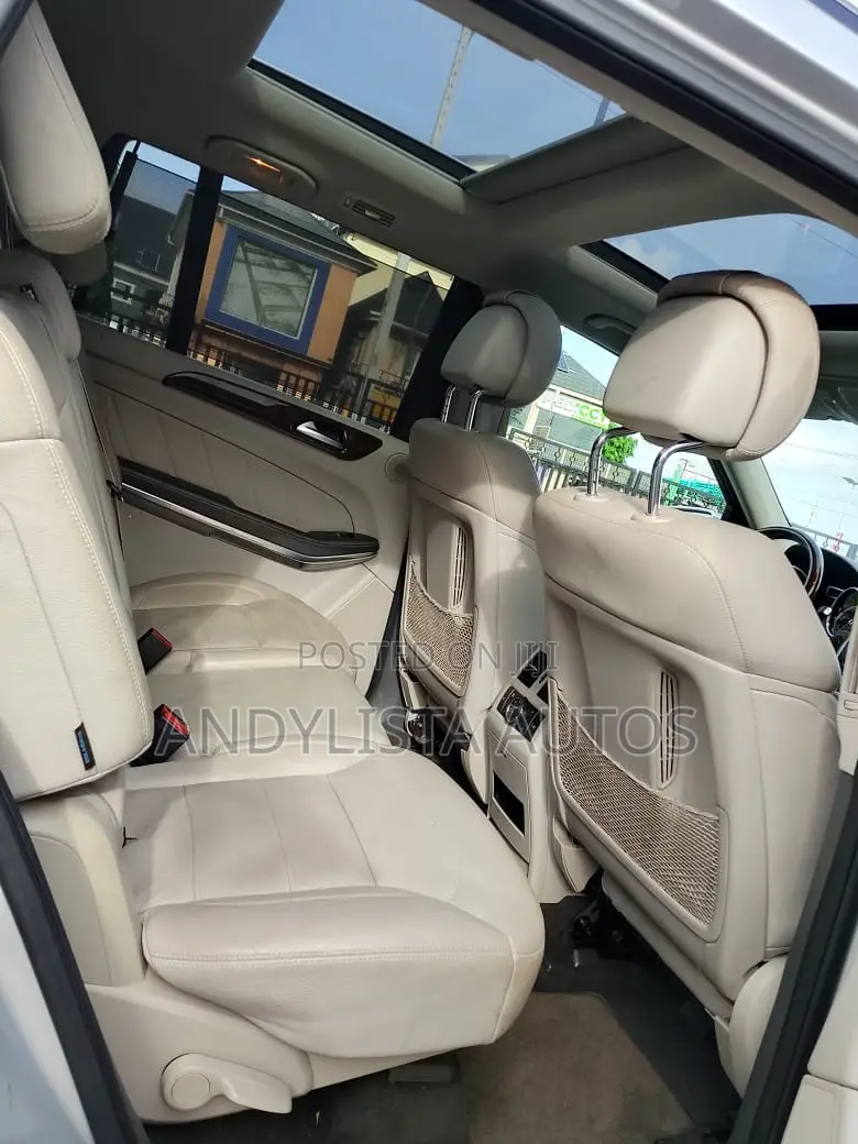 Mercedes-Benz GL-Class 550 2016 Silver