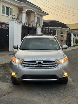 Toyota Highlander 2014 Silver