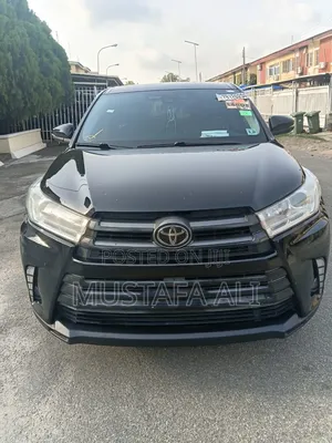 Toyota Highlander LE Plus 2019 Black