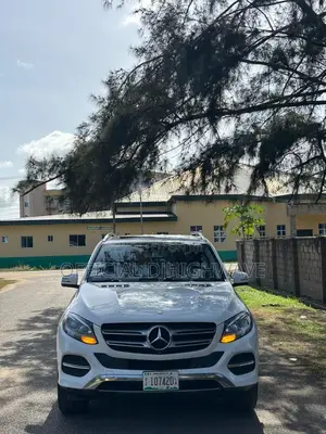 Mercedes-Benz GLE-Class 2016 White