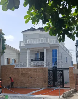 Furnished 5bdrm Duplex in Phase 2 for sale