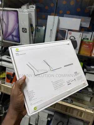 Apple Magic Keyboard for iPad Air 13”