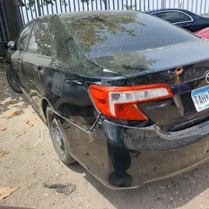 Toyota Camry LE 4dr Sedan (2.5L 4cyl 6A) 2013 Black