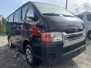 Toyota HiAce 2013 Black