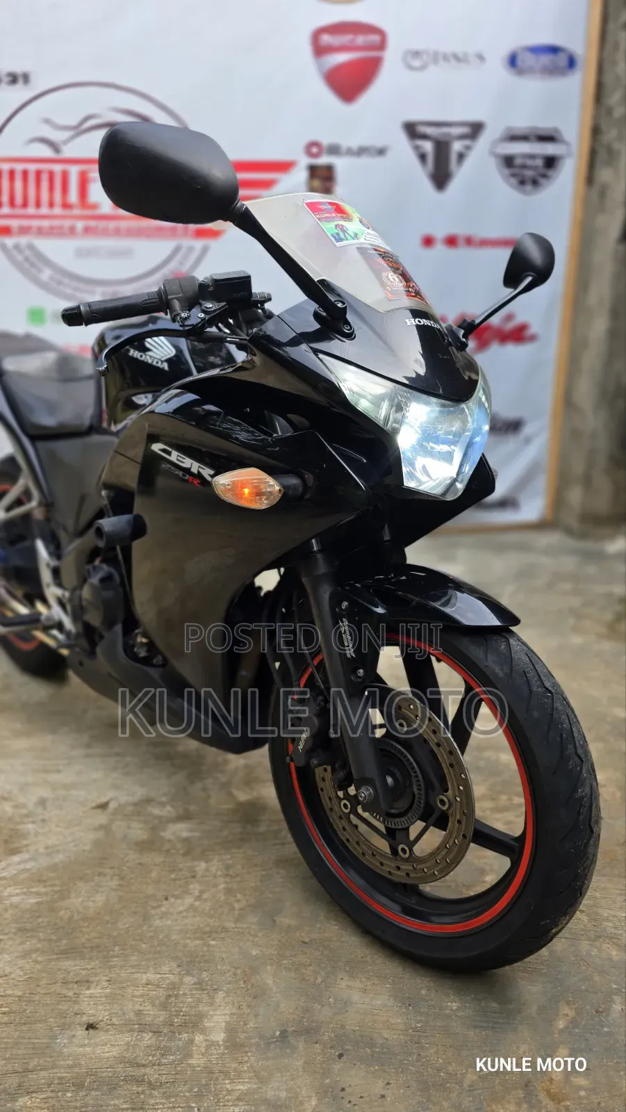 Honda CBR 2012 Black