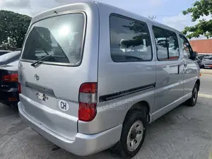 Toyota HiAce 2007 Silver