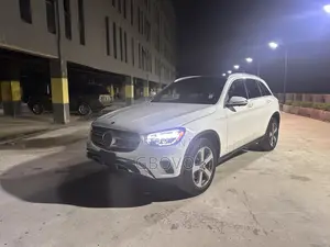 Mercedes-Benz GLC-Class 2022 White