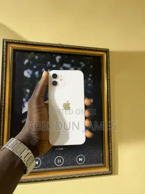 Apple iPhone 12 64 GB White